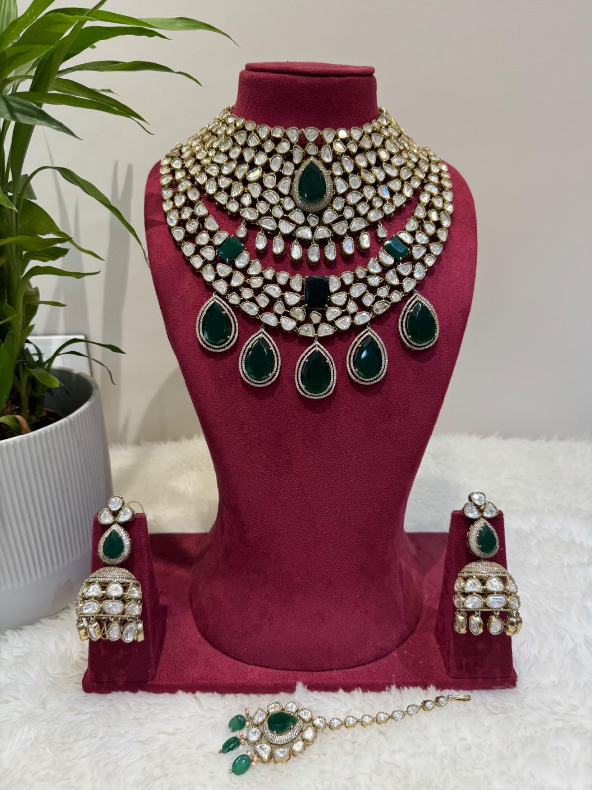 Kundan jewellery