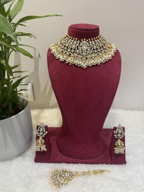 Kundan (Jewellery)