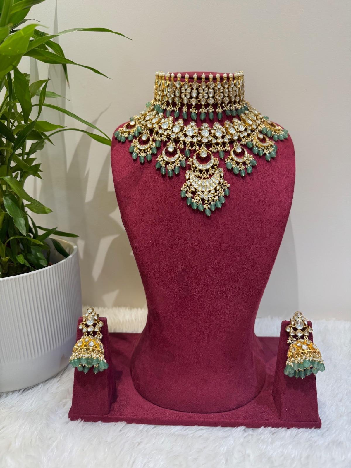 Kundan jewellery 