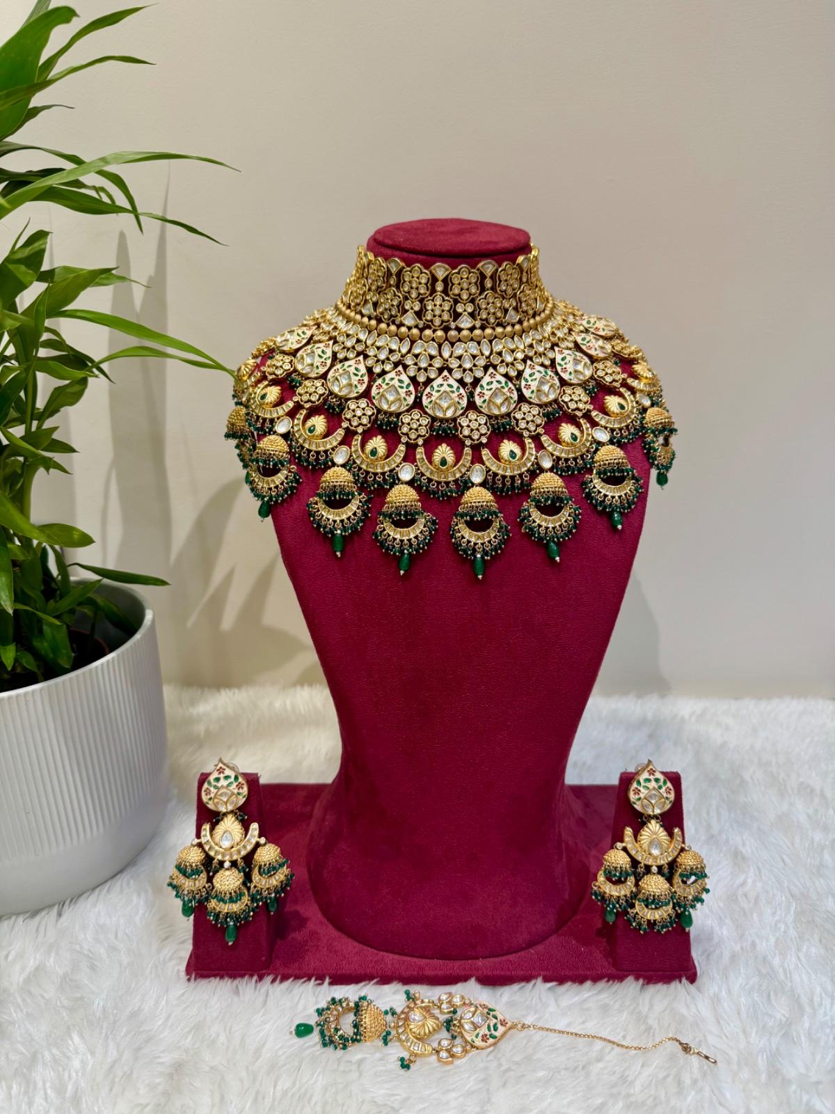 Kundan jewellery